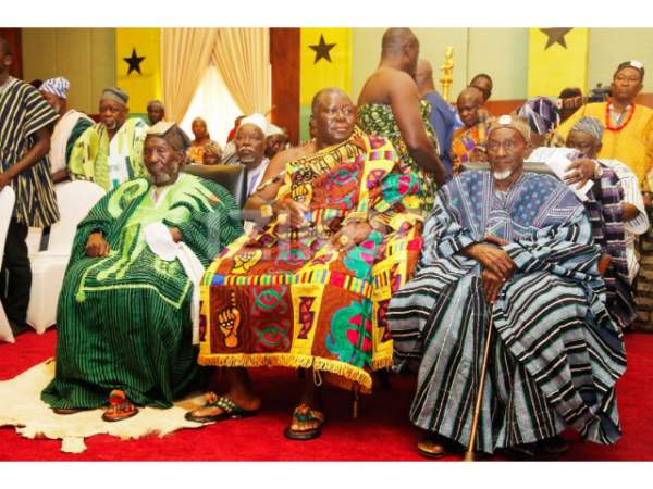 CABINET JACOB  VOYANCE/MEDIUM/MARABOUT/GUERISSEUR/VAUDOU (Haïtien et africain, pour la première fois en Europe)